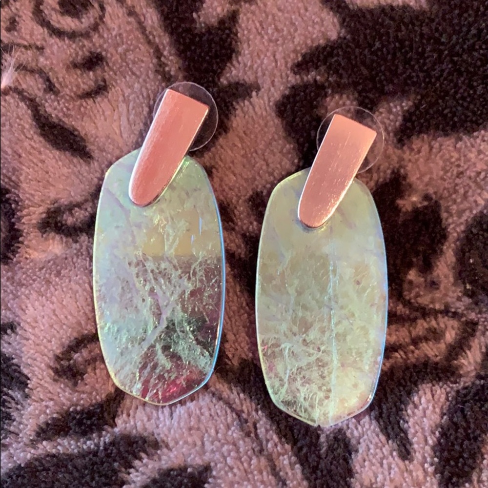 Kendra Scott earrings!